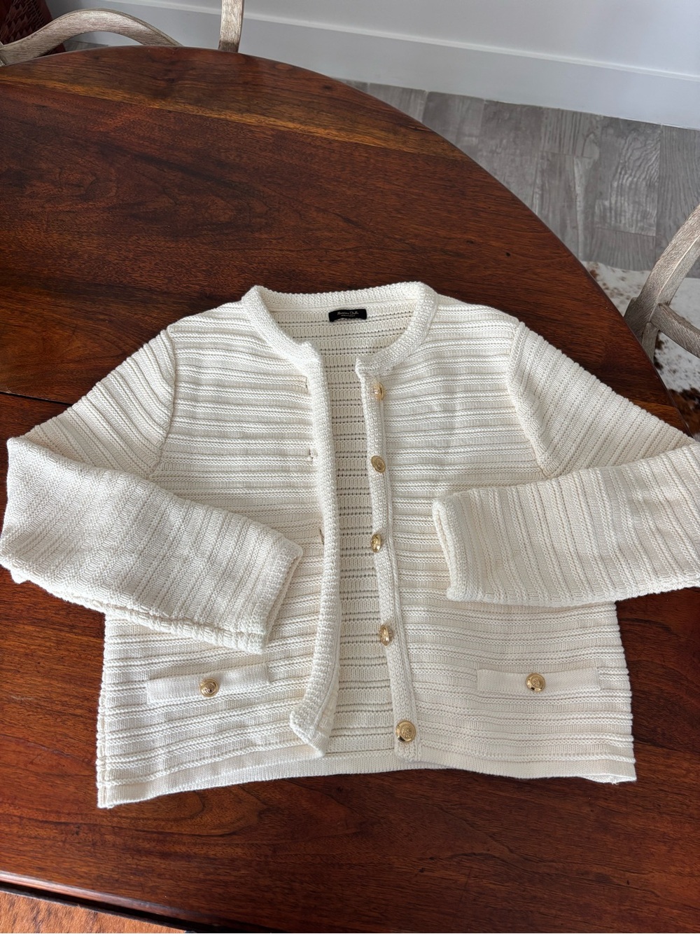Massimo Dutti Cream Cropped Knit Cardigan with Gold-Tone Buttons
